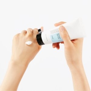 Cosrx Ultimate Nourishing 60 ml 03Parapharm - Algérie, Beauté, Santé , Bien-être...