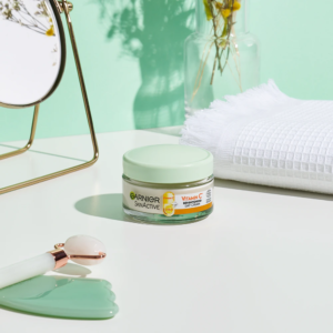 Garnier Skin Active Vitamin C 50 ml 03Parapharm - Algérie, Beauté, Santé , Bien-être... Garnier Skin Active Vitamin C 50 ml 03Parapharm - Algérie, Beauté, Santé , Bien-être...