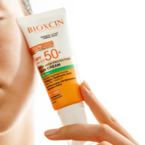 BIOXCIN Crème solaire pour peaux grasses SPF 50+ 03Parapharm - Algérie, Beauté, Santé , Bien-être... BIOXCIN Crème solaire pour peaux grasses SPF 50+ 03Parapharm - Algérie, Beauté, Santé , Bien-être...